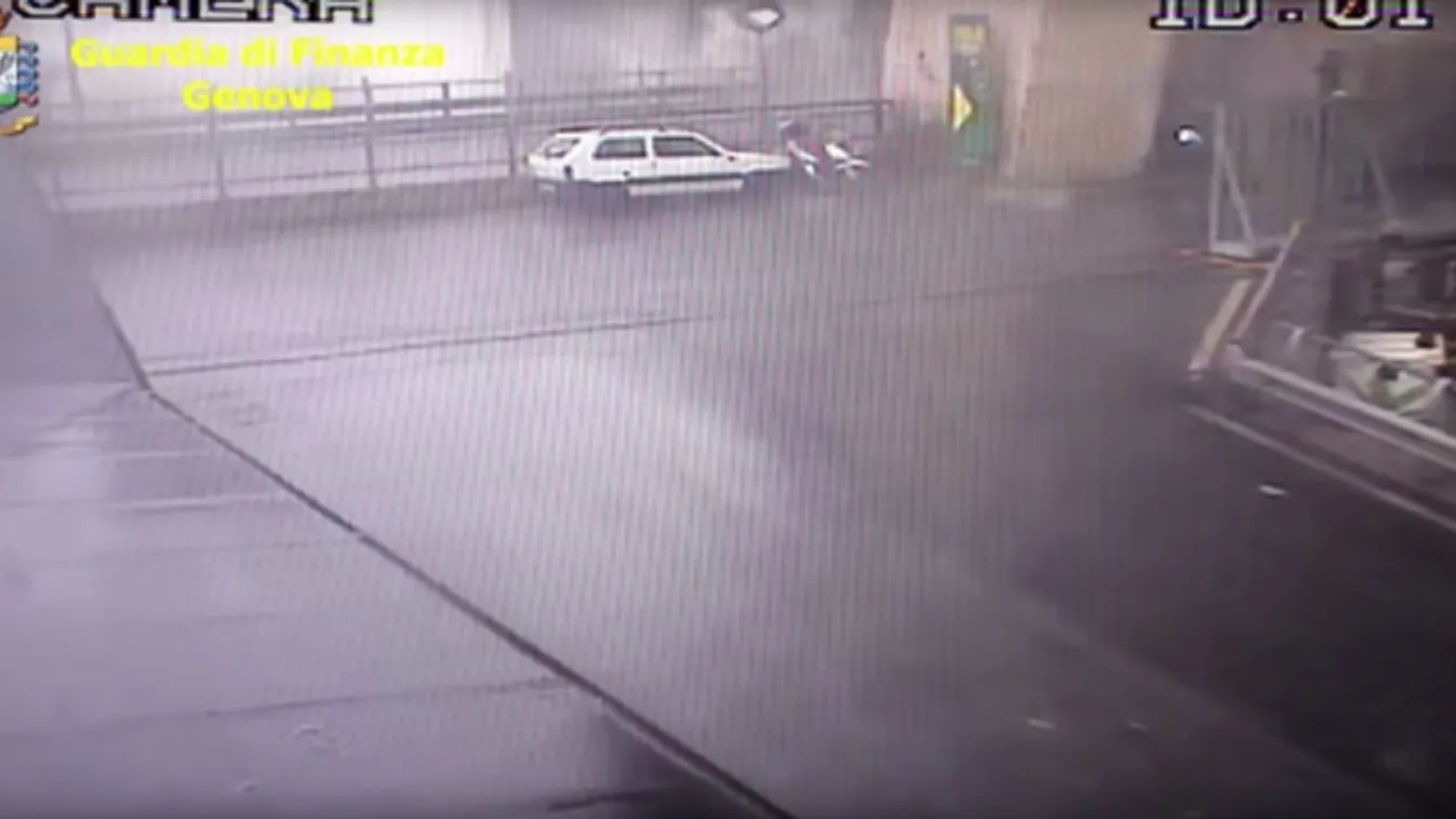 Porfelhő, törmelékek – videón a genovai híd összeomlása