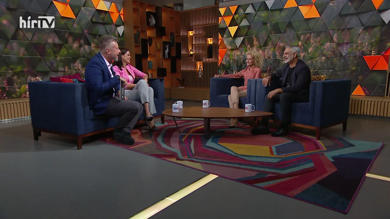 Mozaik - 2022-ben egy fesztivállal ünnepli a Karaván Színház húszéves utójubileumát