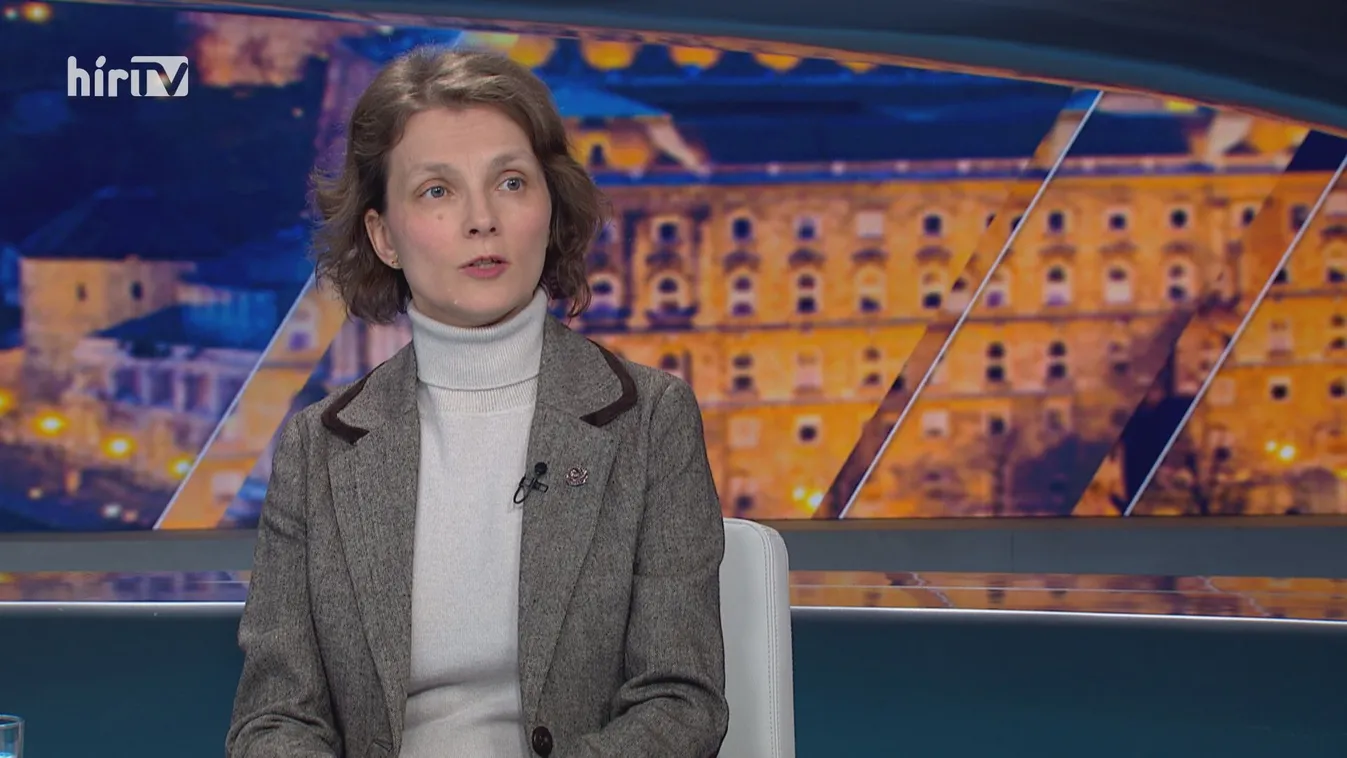 Galgóczi Ágnes: Megfontolandó a plázák és iskolák ideiglenes bezárása