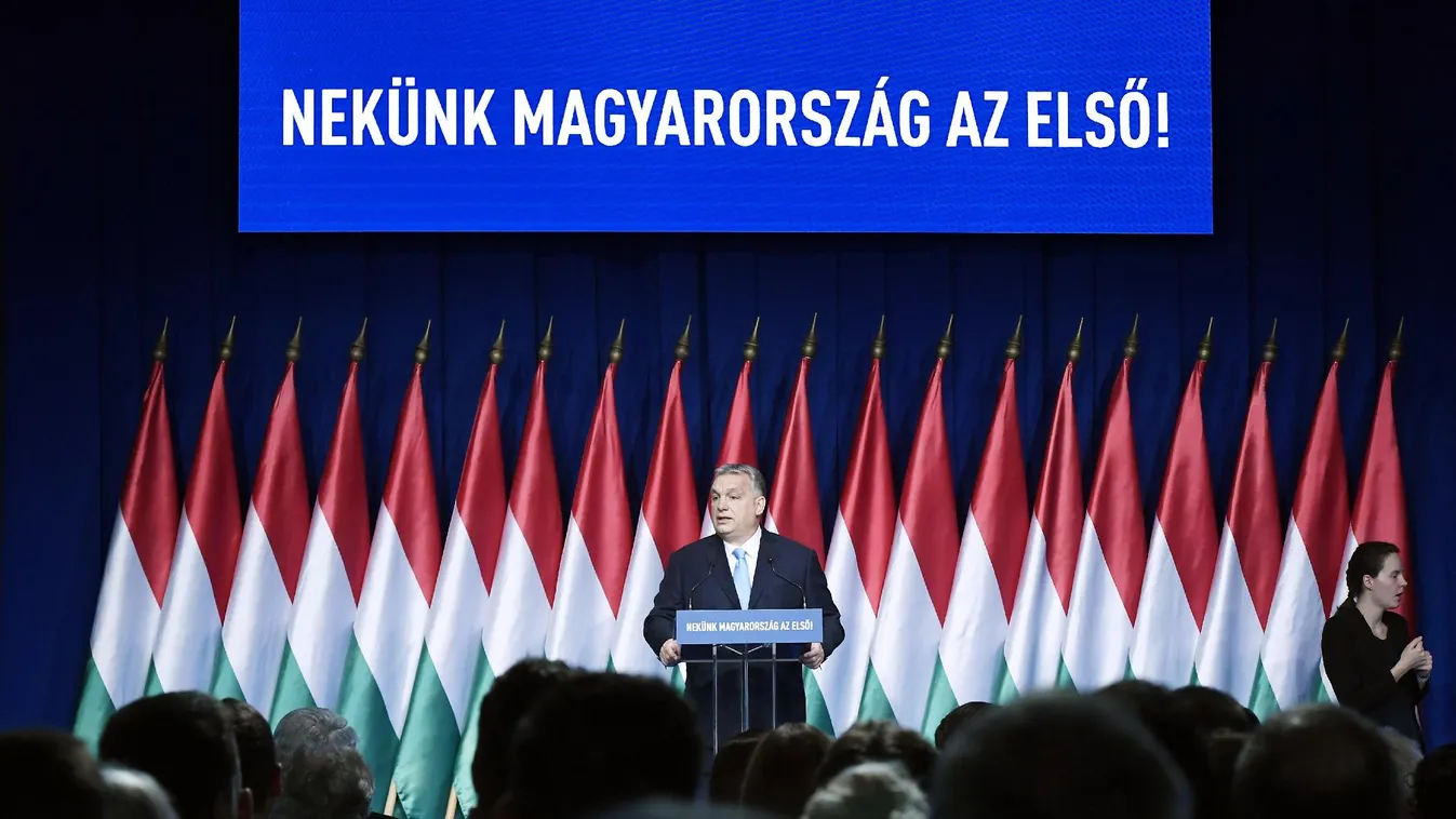 Orbán Viktor hétpontos családvédelmi akciótervet jelentett be
