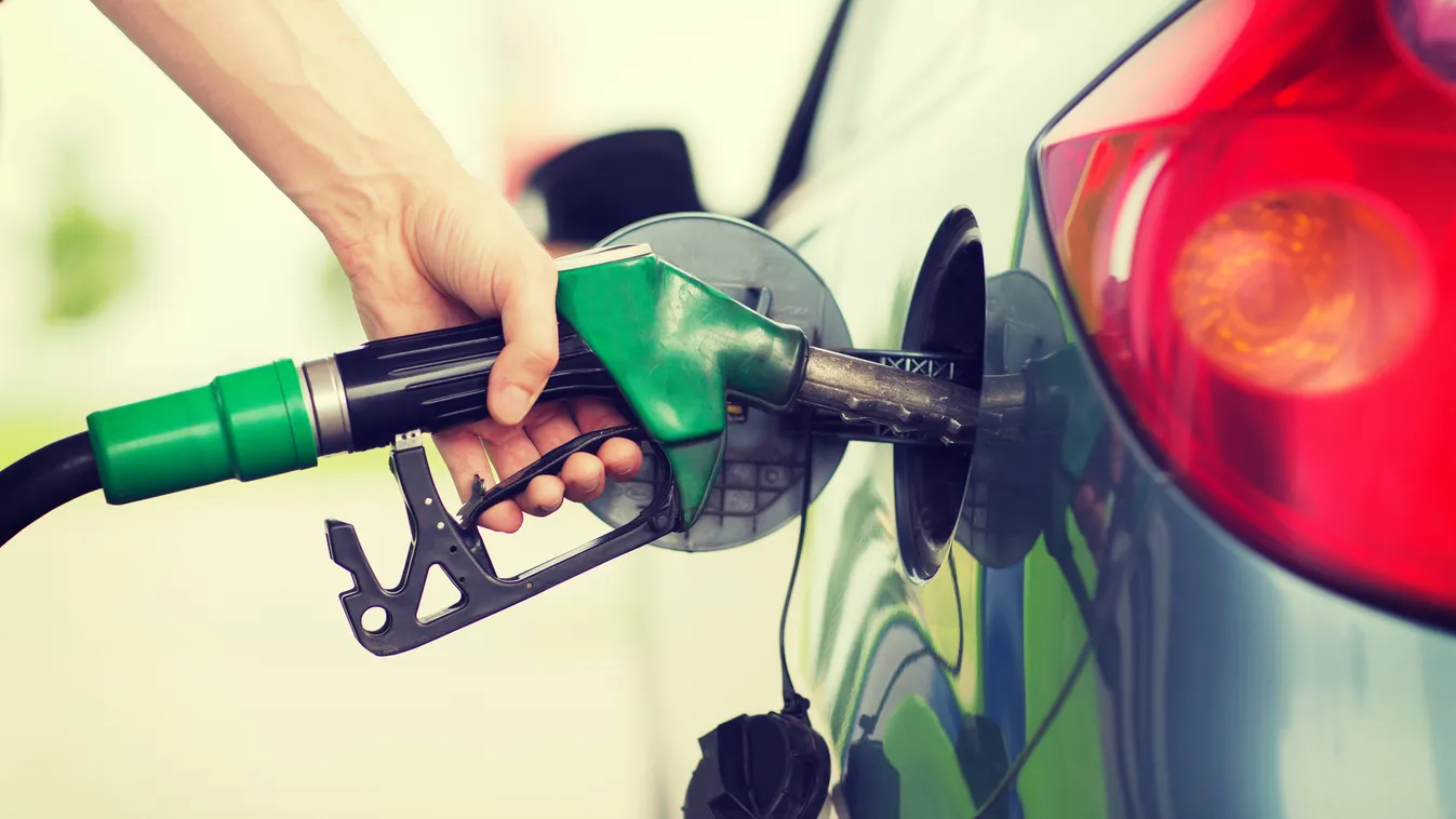 Péntektől csökken az üzemanyagok ára