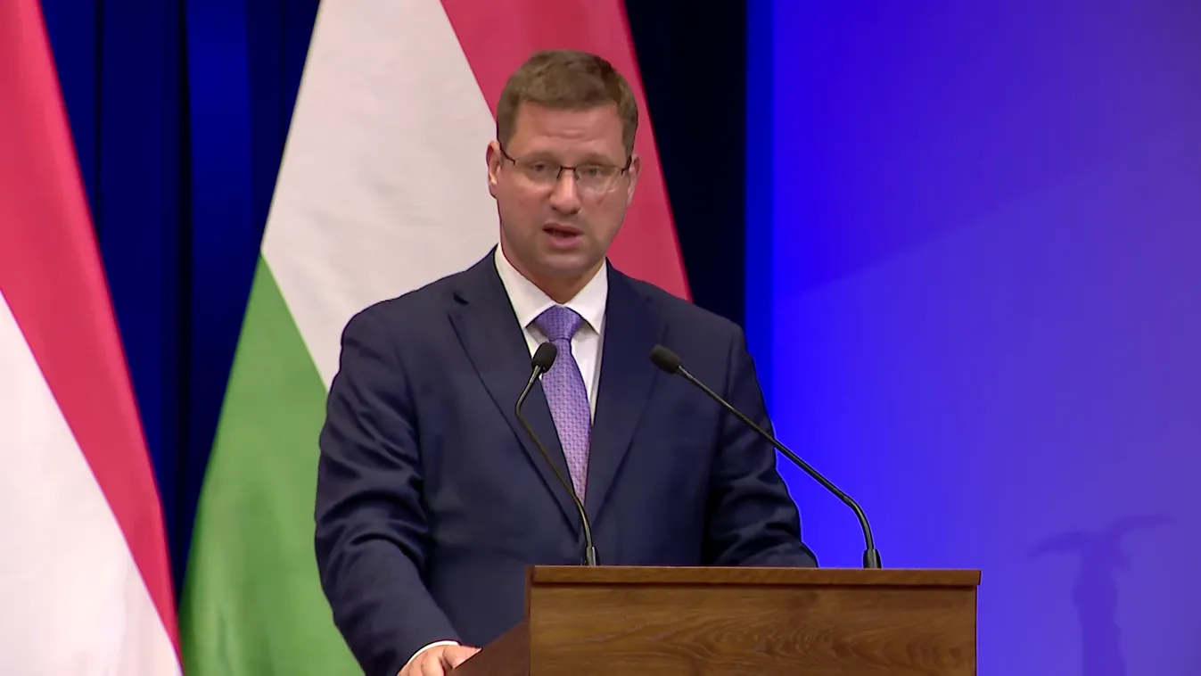 Nem szavaz az Országgyűlés az átláthatósági törvényről + videó