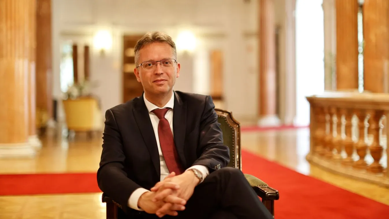 Hankó Balázs: a fiatalok sikere a nemzet sikere + videó