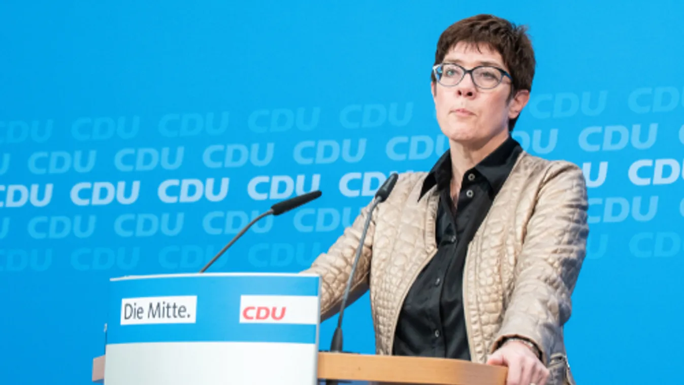 Rendkívüli elnökválasztó kongresszust tart a CDU áprilisban