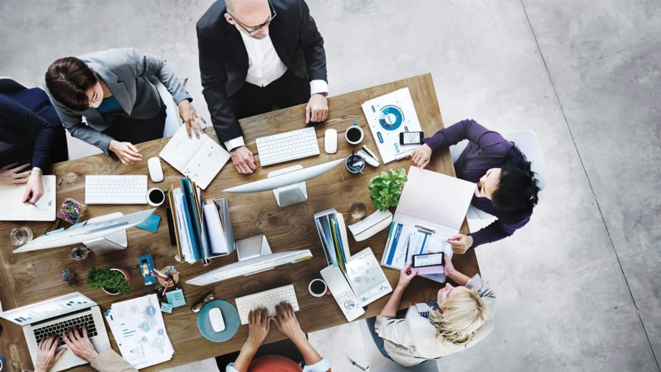 Rengetegen nem a végzettségüknek megfelelő területen dolgoznak