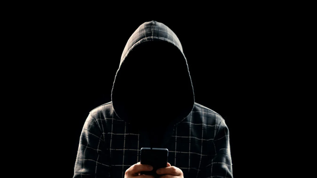 Vigyázat, ismét támadnak a telefonos banki csalók!