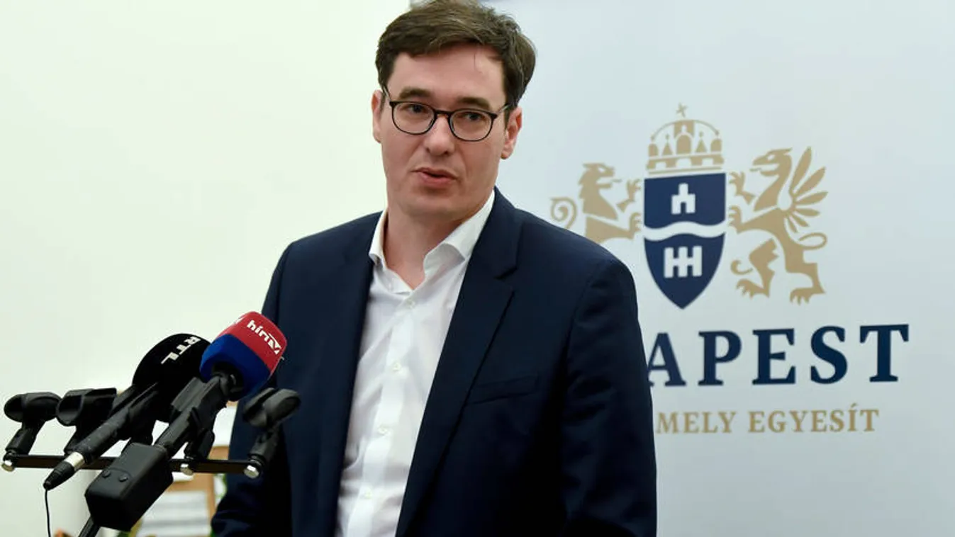 Marad a fizetős parkolás