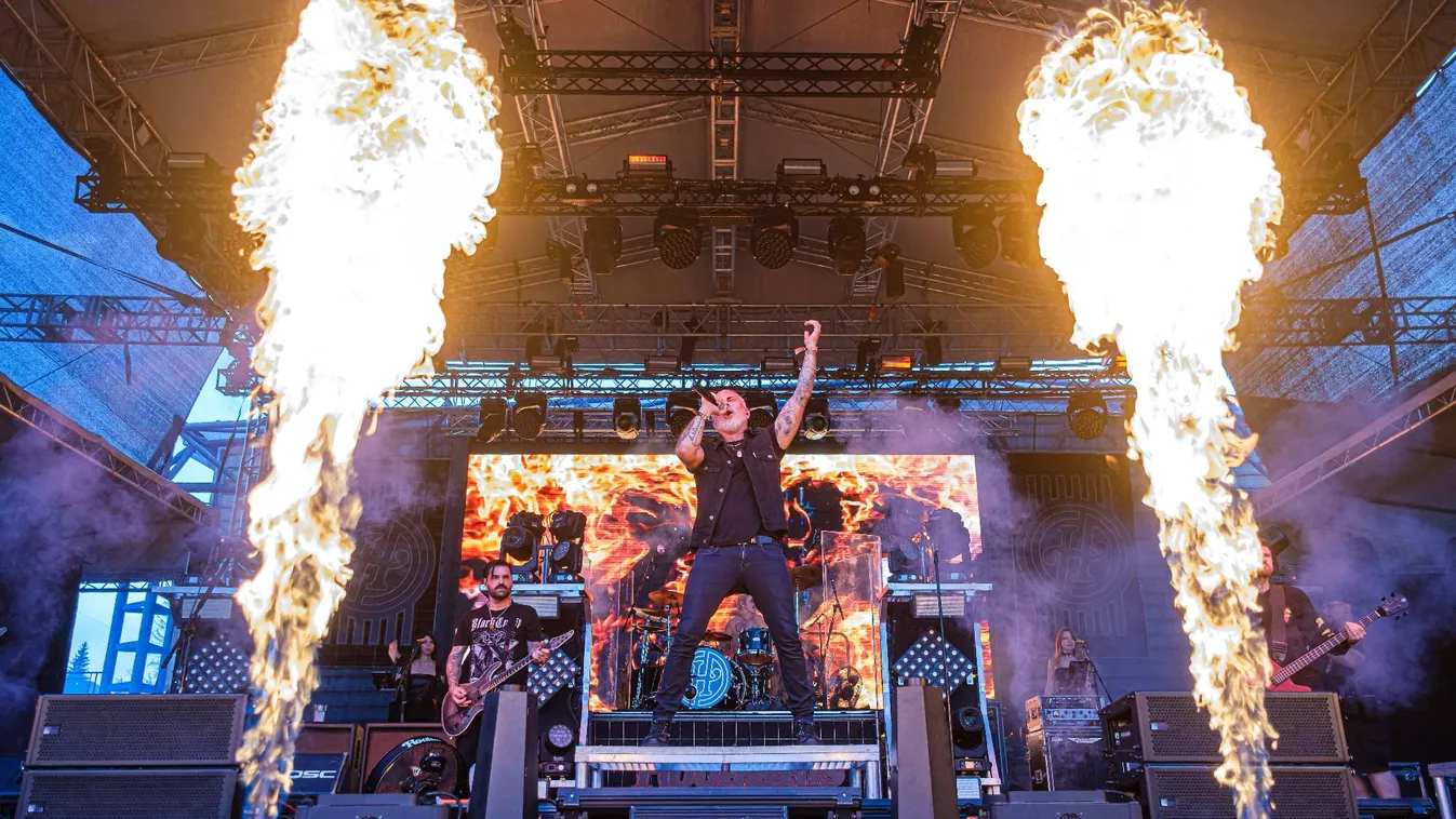 Rockkal startolt el a Tusványos