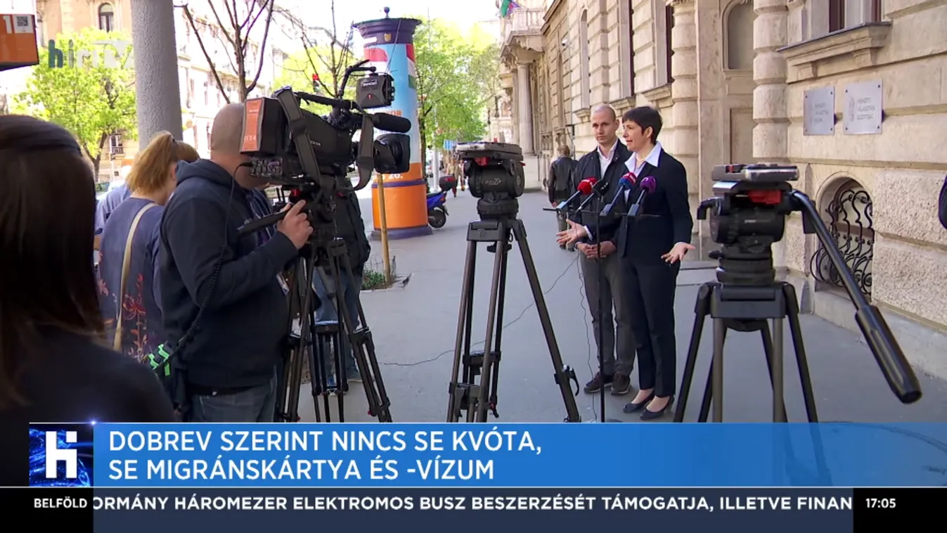 Dobrev Klára szerint nincs migránskártya, se migránsvízum