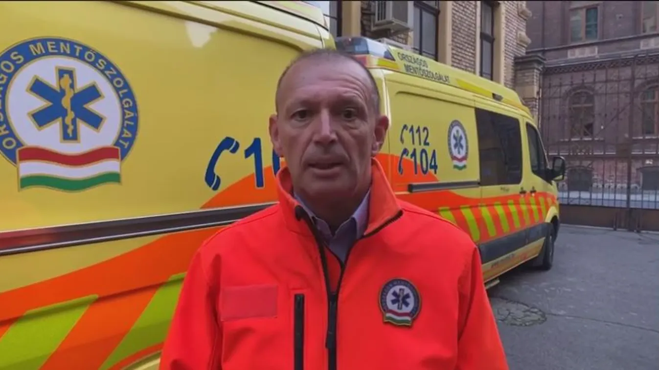 Balesetben megsérült három mentős Budapesten a Blaha Lujza téren