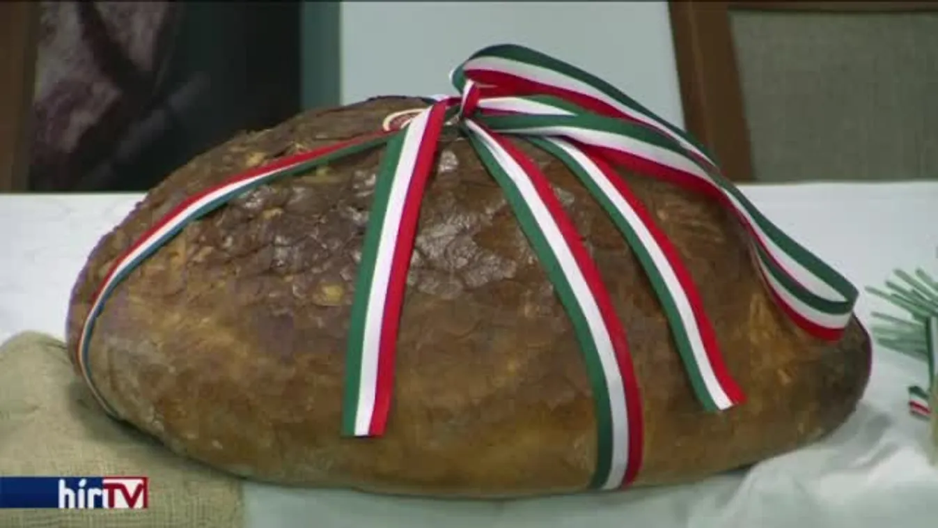Idén is segítenek az ünnepi kenyérrel