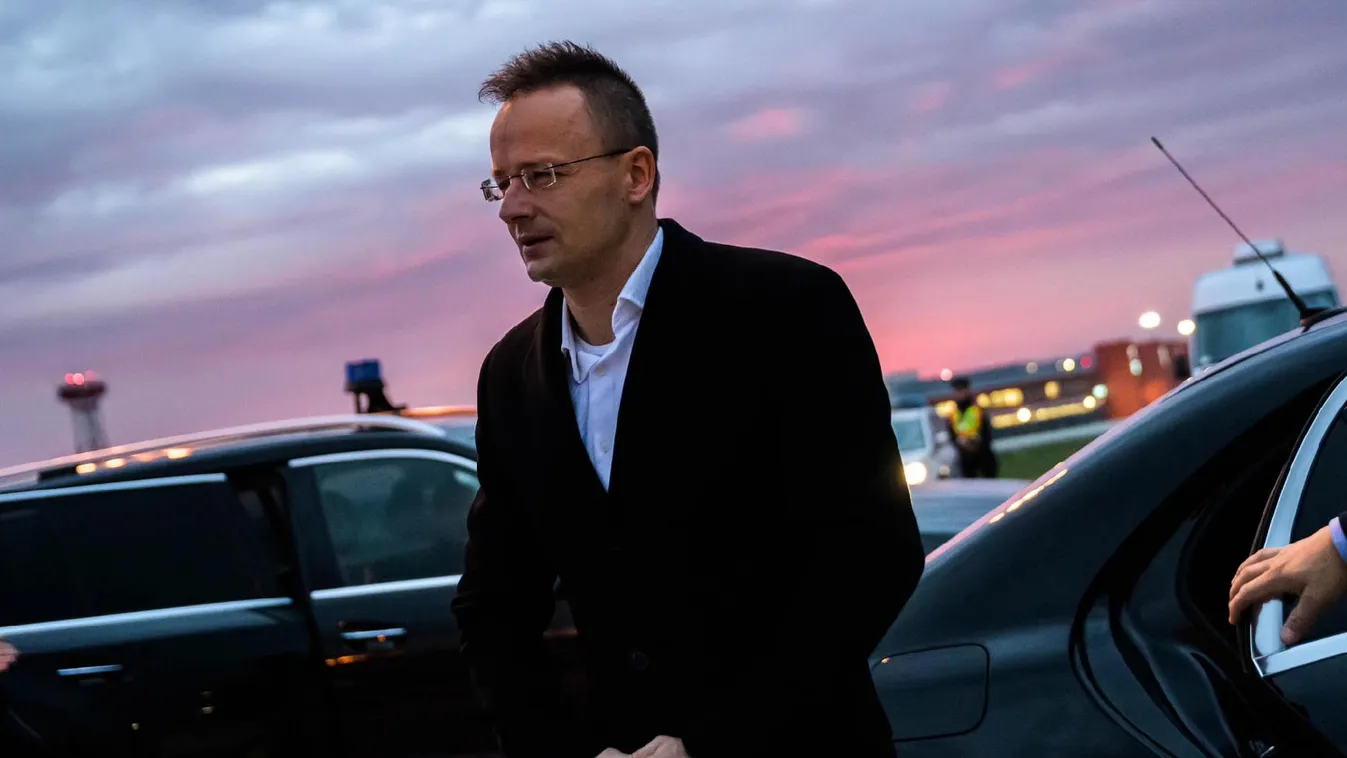 Szijjártó Péter: A mi érdekünk, hogy kelet és nyugat között civilizált együttműködés legyen