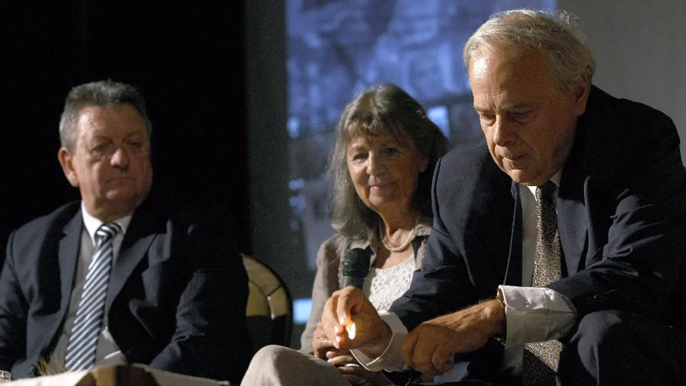 Kulák volt az apám (ismétlés) – Vetítő