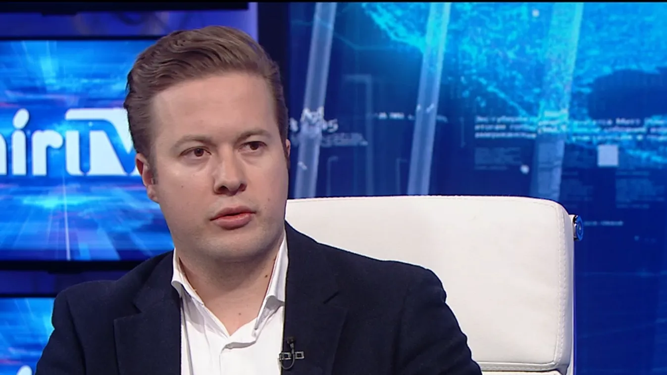 Alex Soros mellett ült von der Leyen egy gálavacsorán + videó