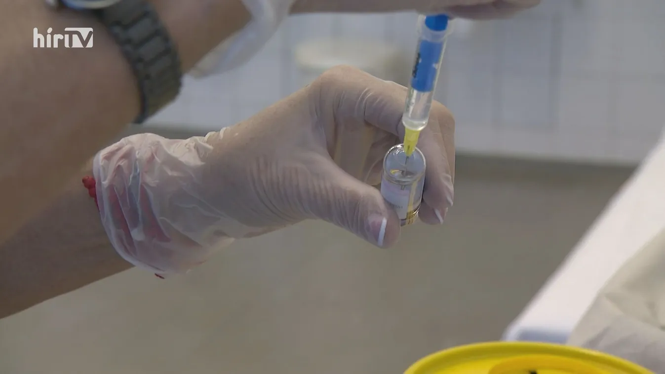 Döntött a kormány a koronavírus elleni védettségi igazolvány bevezetéséről