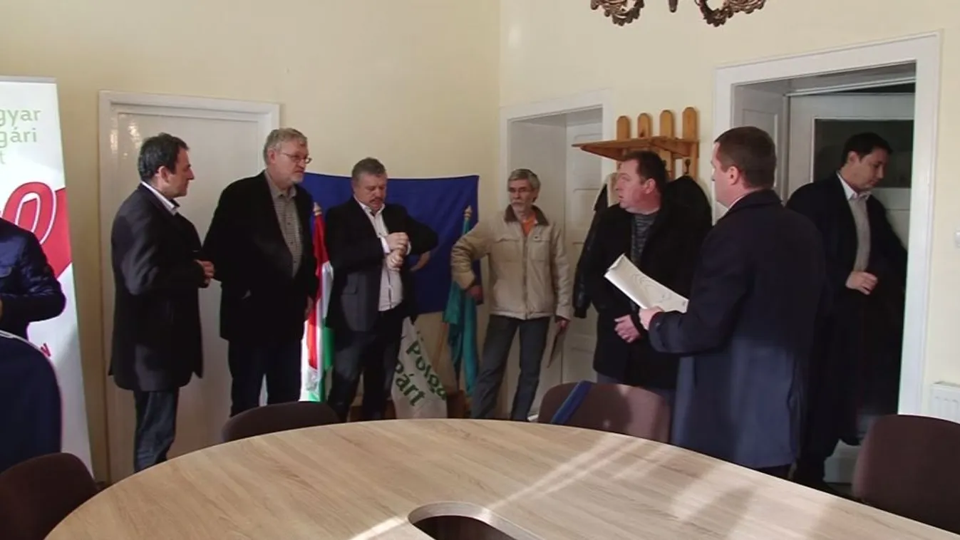 Magyarellenes uszítás miatt emeltek panaszt egy román nacionalista blogger ellen