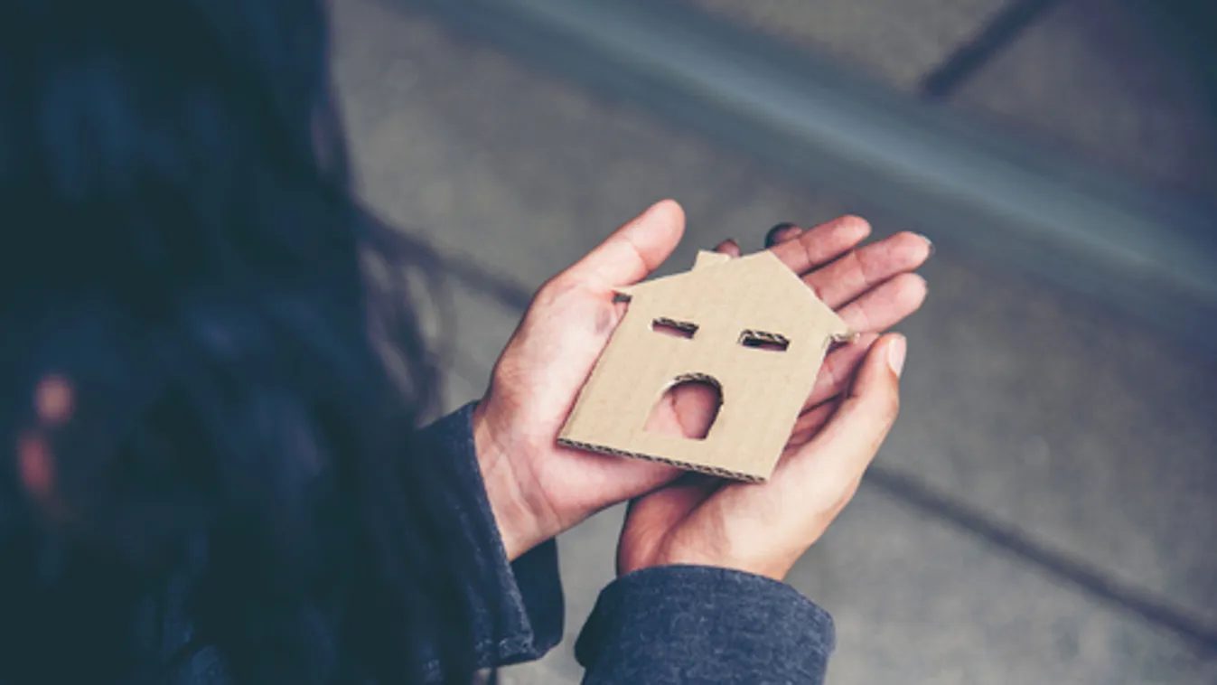 Hajléktalanszállót csinál Karácsony a városházából