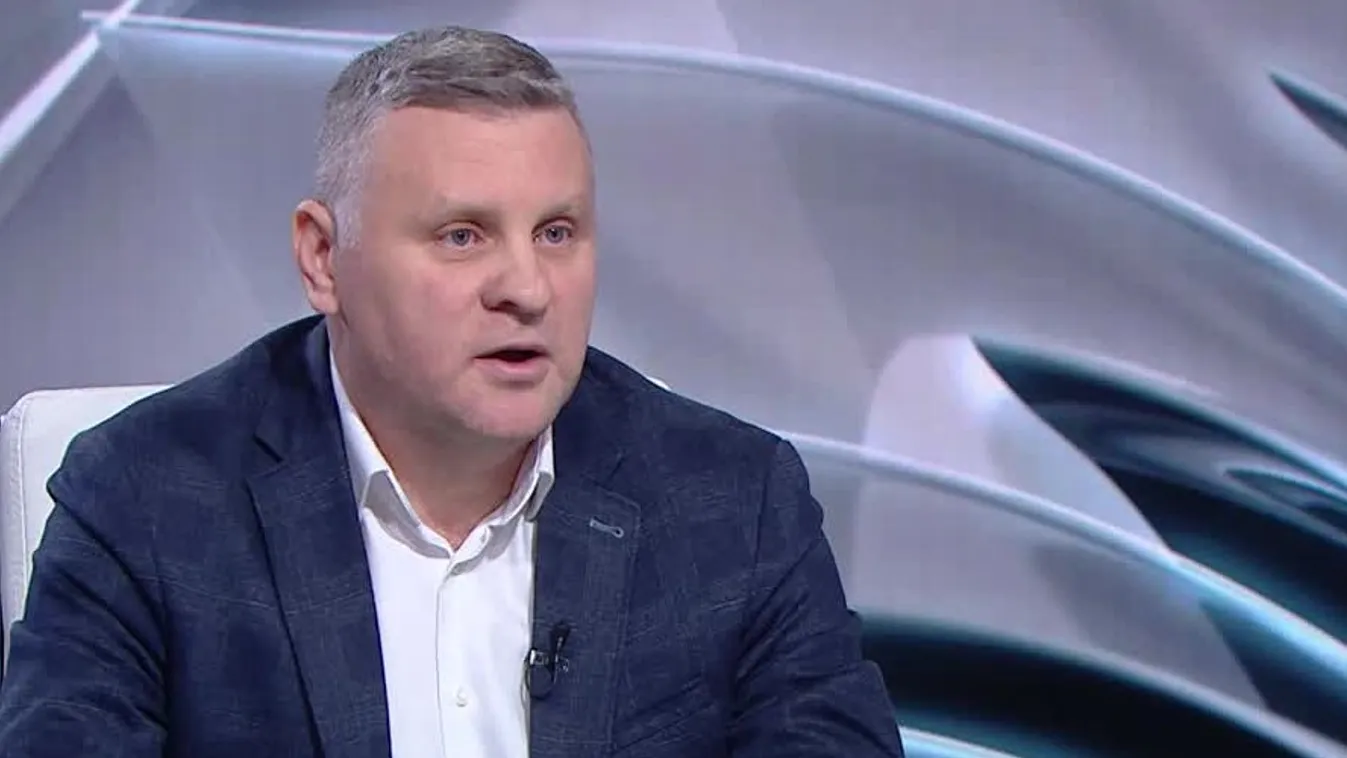 Adót vetétnek ki a repülőtér utasaira