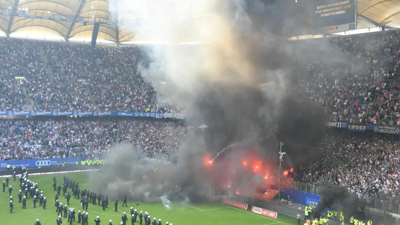 Hatalmas balhé a történelmi kiesés után Hamburgban