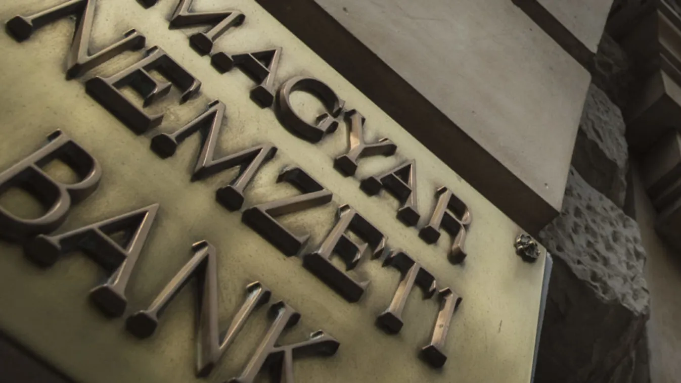 Az MNB nem változtatott az alapkamaton