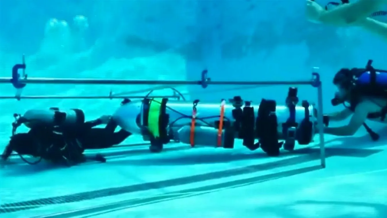 Elon Musk tengeralattjárót ajánlott fel a thai gyerekek mentésére