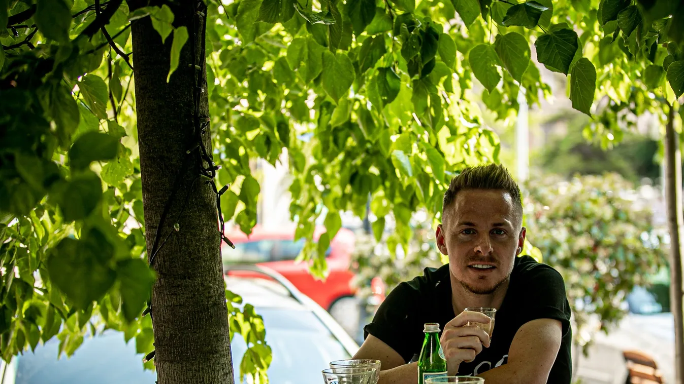 Orbán Viktor képsorozatot közölt az újrainduló budapesti vendéglátóhelyekről