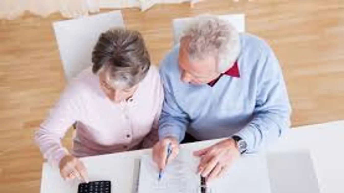 Az állam belép a nyugdíj megtakarítások piacára