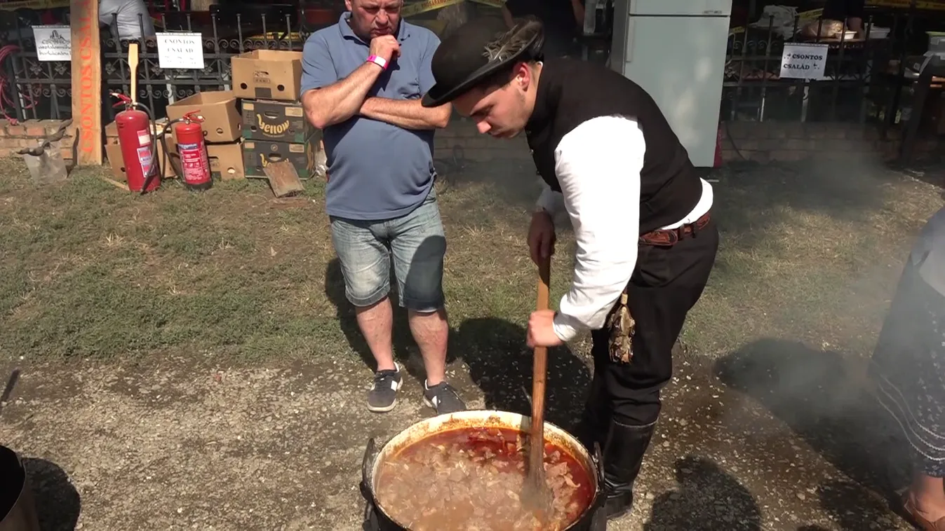 Karcagon idén is fellobant a tűz a bográcsok alatt + videó