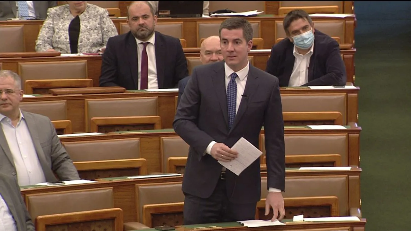 Gépjárműadó - Kocsis Máté tisztába tette a fejeket