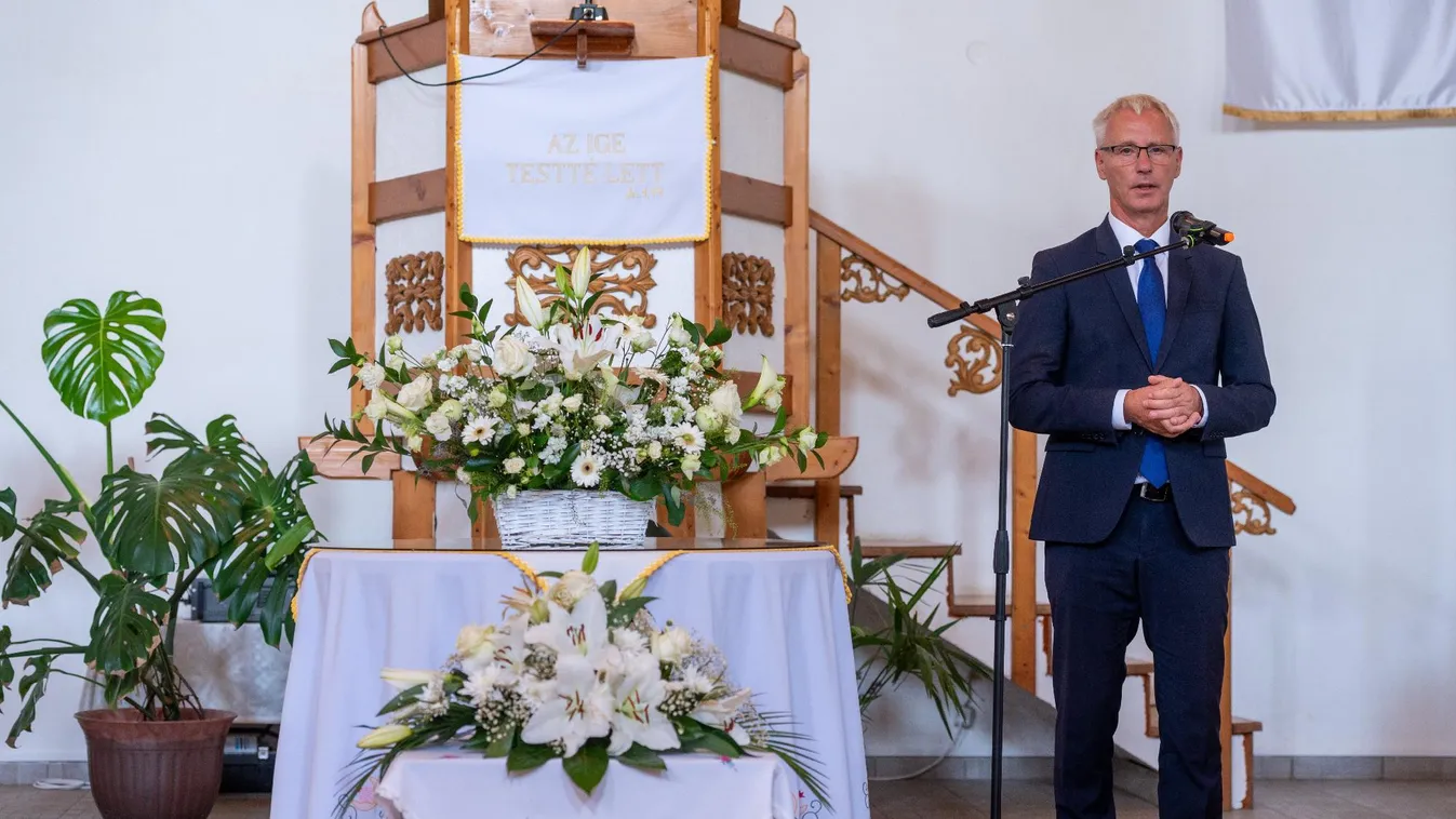 Soltész Miklós Szent Istvánt idézte: az Istennek neki hátat fordító népnek pusztulás lesz a sorsa