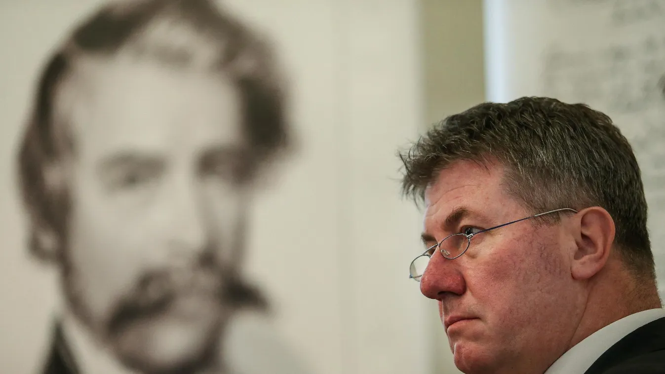 Újraválasztották Prőhle Gergelyt