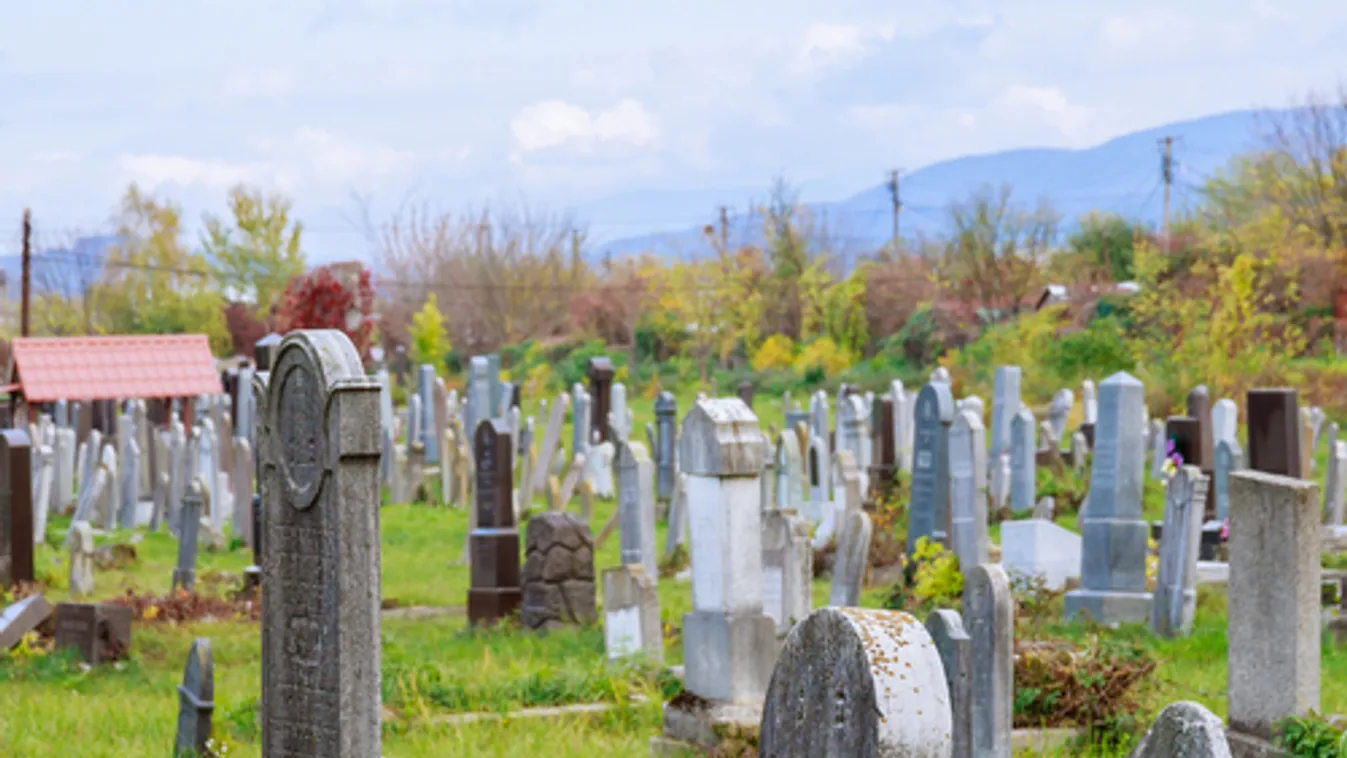 Sírokat rongáltak meg a budakeszi zsidótemetőben