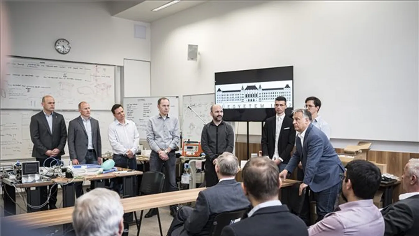 Orbán Viktor a hazai lélegeztetőgép-gyártásról tájékozódott