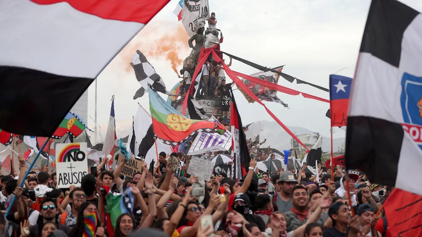 Millióan tüntettek békésen Chile fővárosában