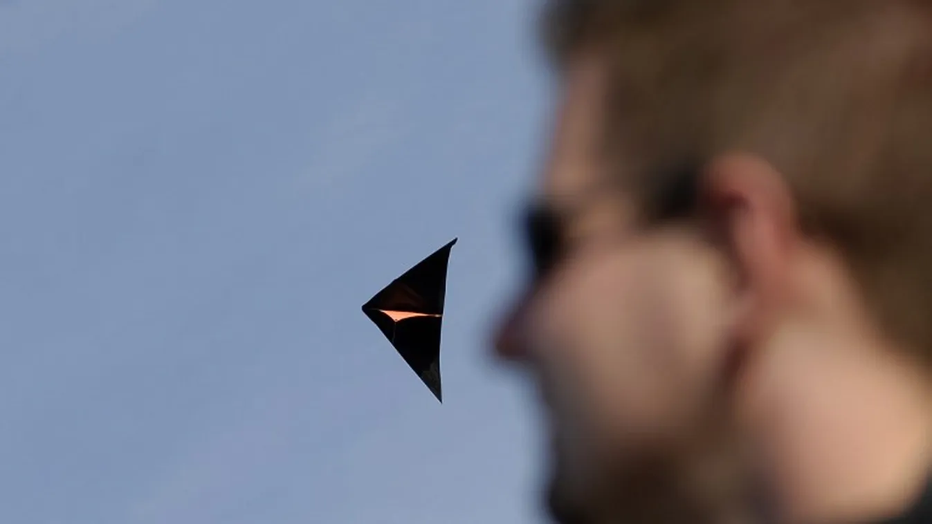 Sárkányok lepték el az eget