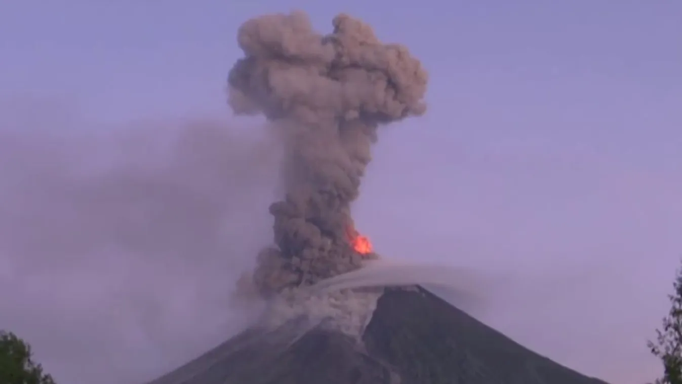 Csaknem százezren hagyták el a Fülöp-szigeteki vulkánkitörés környékét