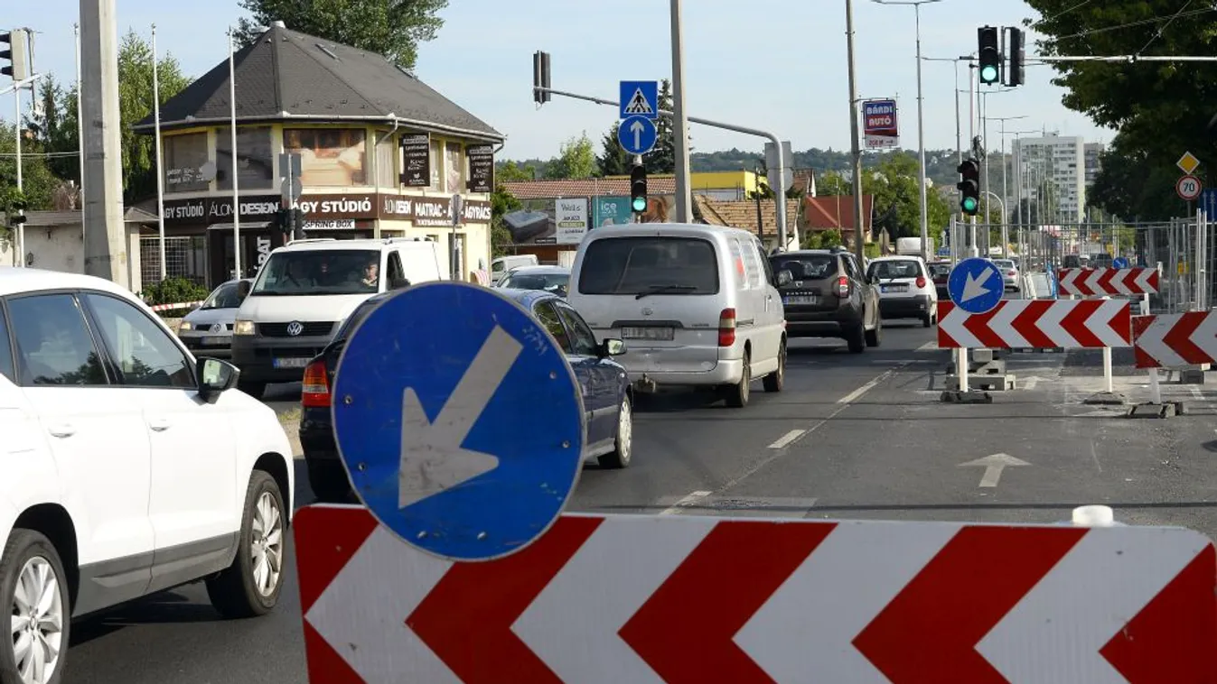 Tarlós István elhalasztotta a Szentendrei út felújítását