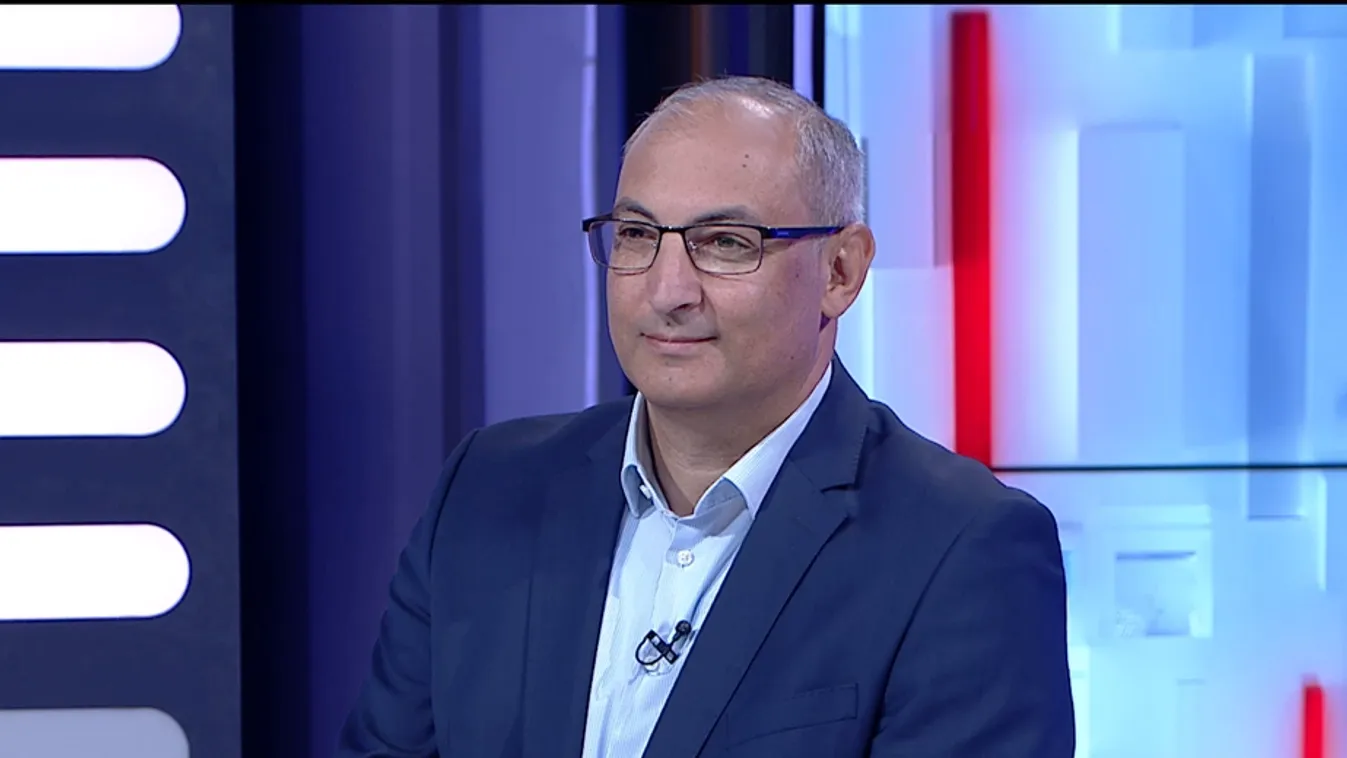 Napindító - Egy éves a CiKöSz
