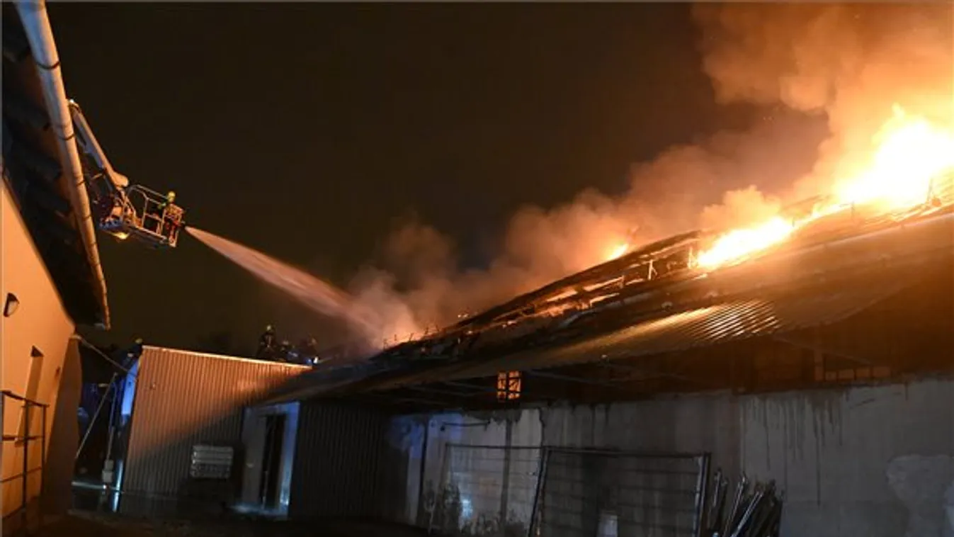 Eloltották a lángokat a XVIII. kerületi telephelyen