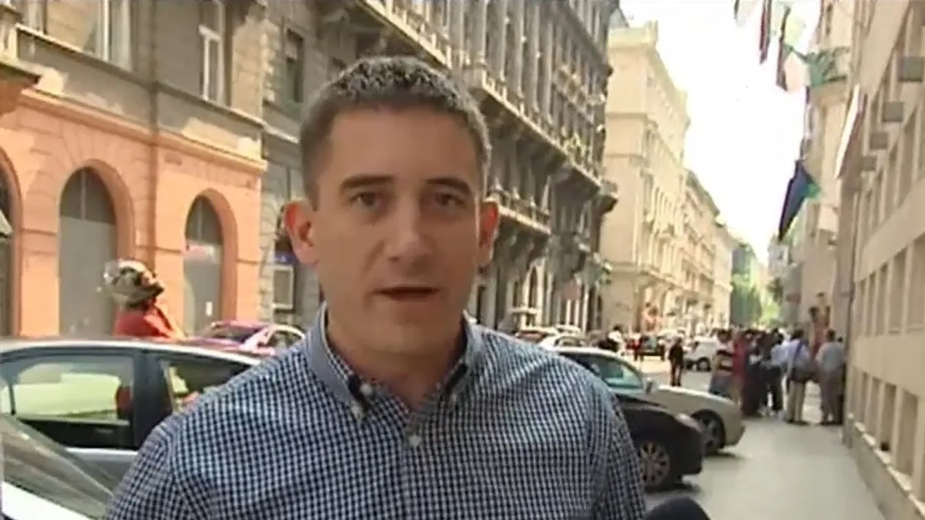 Október végéig börtönben marad Óbuda baloldali alpolgármestere + videó