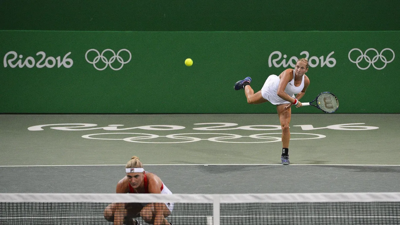 Babosék jönnek haza