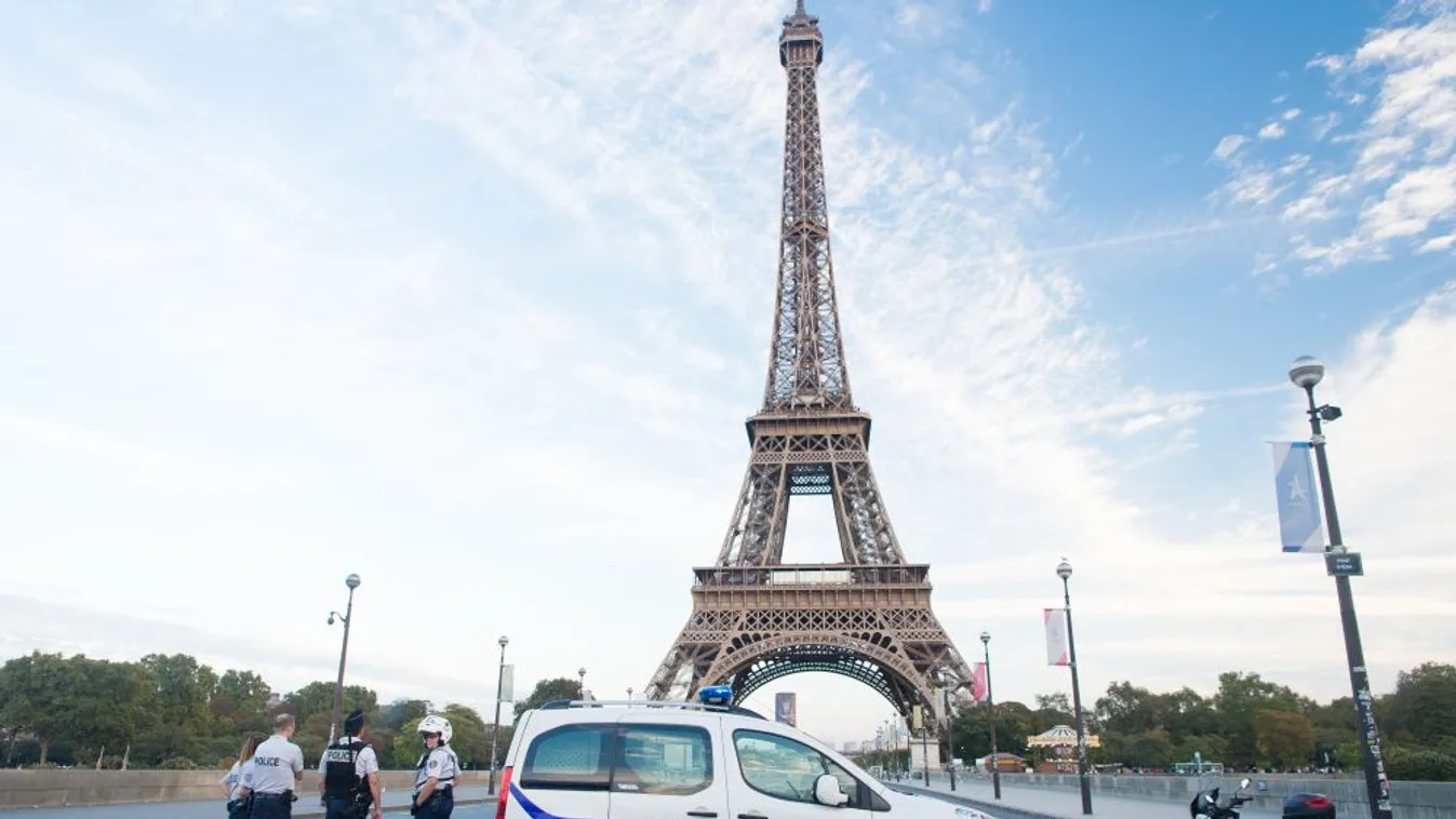Újranyitották az Eiffel-tornyot a bombafenyegetést követően