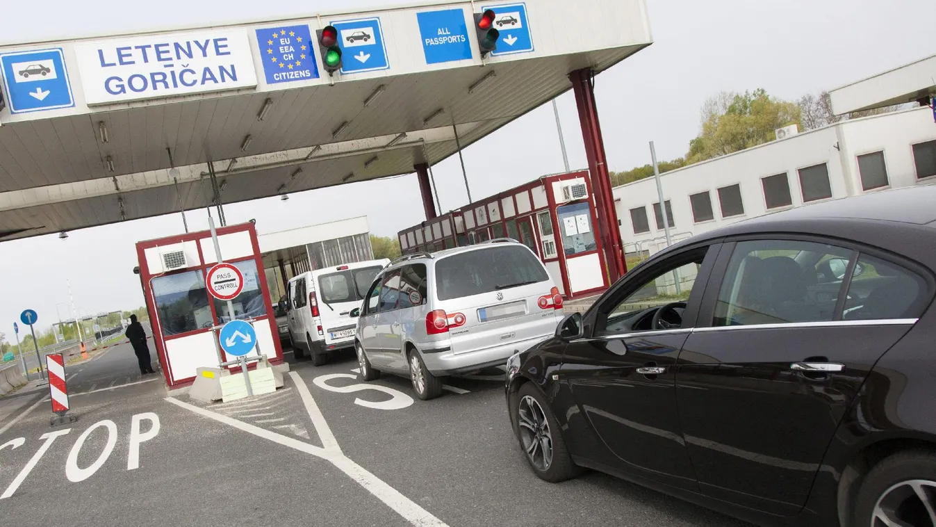 Vesztegetés miatt emeltek vádat két pénzügyőr ellen