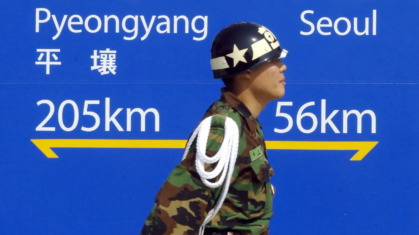 Donald Trump telefonon egyeztetett a dél-koreai elnökkel az atomfegyver-mentesítésről