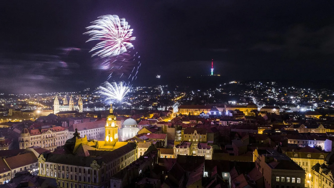 Országszerte koncertekkel, utcabállal és tűzijátékkal köszöntötték 2019-et
