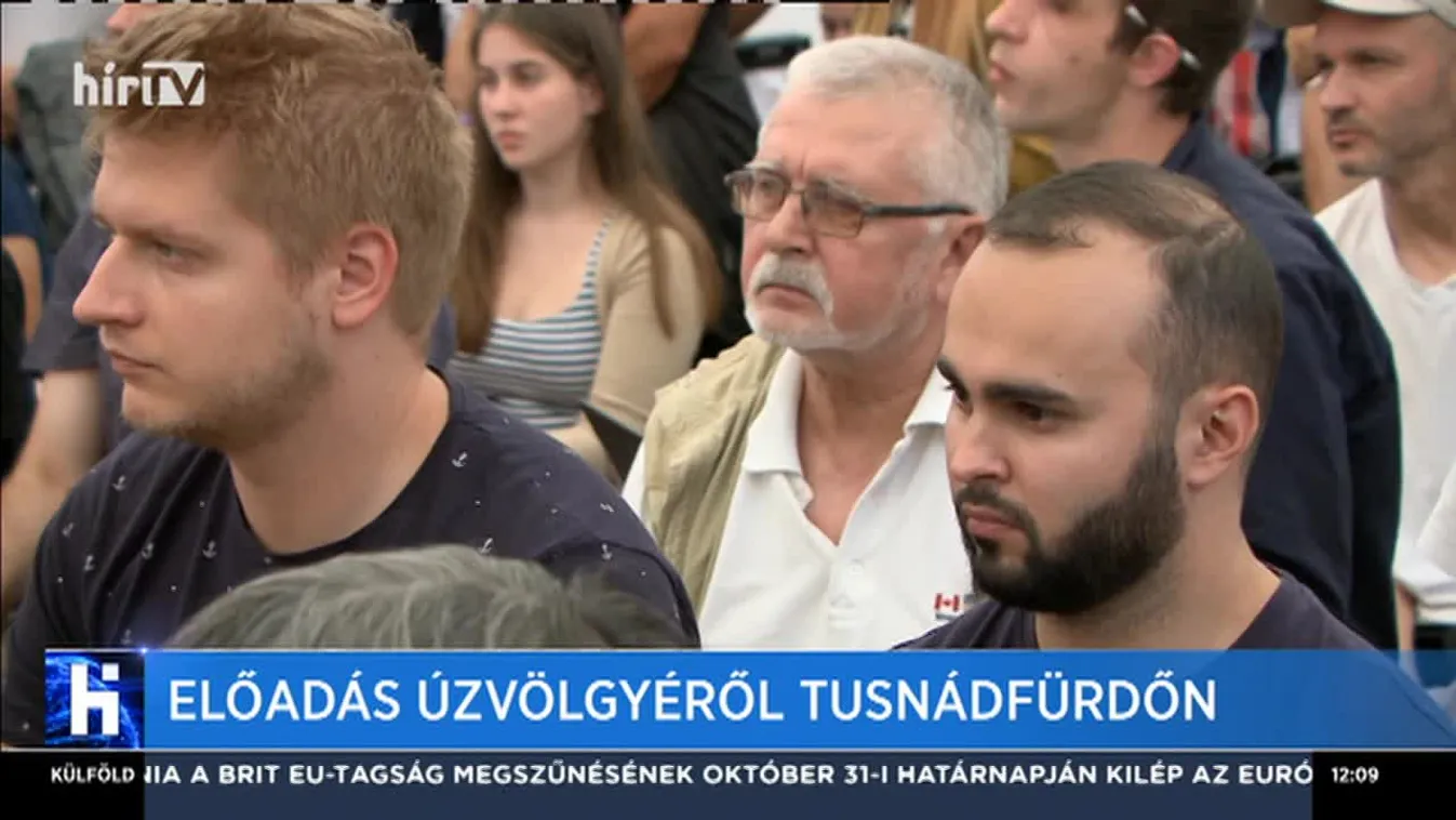 Előadás Úzvölgyéről Tusnádfürdőn