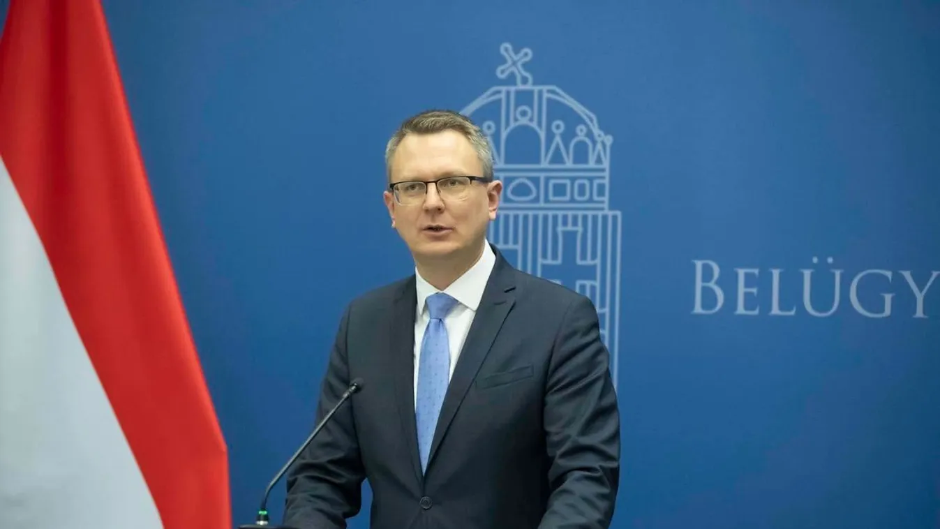 Rétvári Bence: a családpolitika sikerességéhez a védőnői szolgálat is hozzájárul + videó