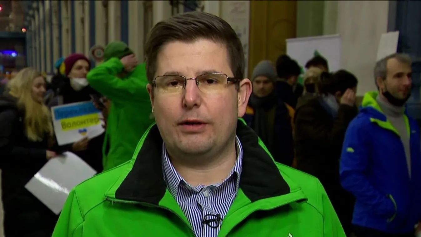 Szeretetszolgálat a pályaudvaron