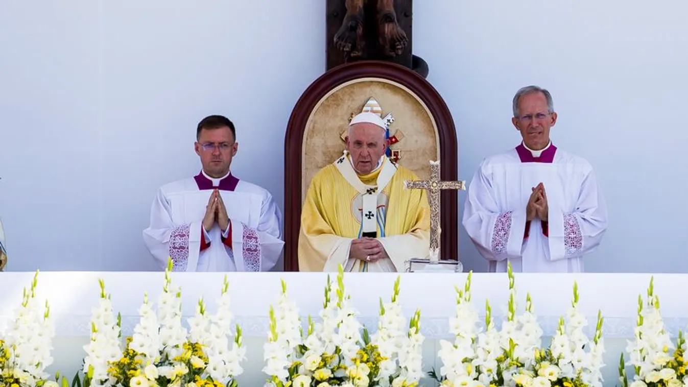Ferenc pápa: Isten szeretett gyermekei vagyunk