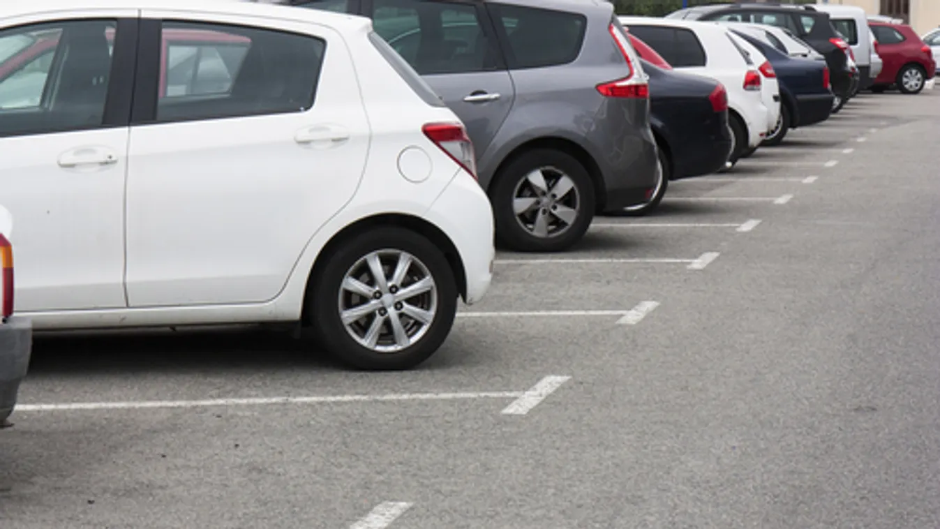 Négyszáz ingyenes belvárosi parkolóhely szűnik meg Szegeden